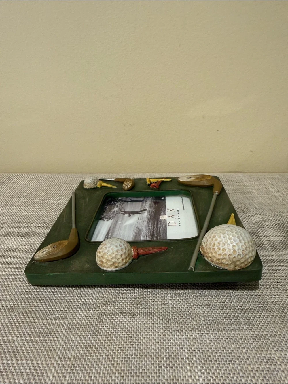 Dax / Connoisseur Frames Golf Photo Frame 4x4 Green Resin Clubs Balls⁠